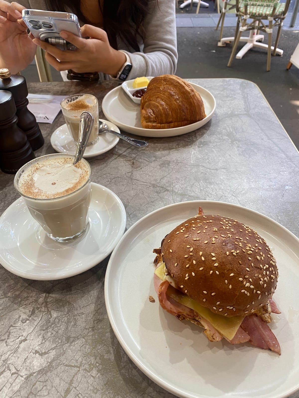 Essence & Brew Cafe