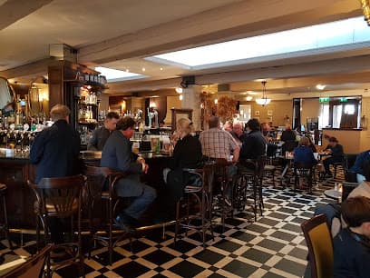 The Queens Bar