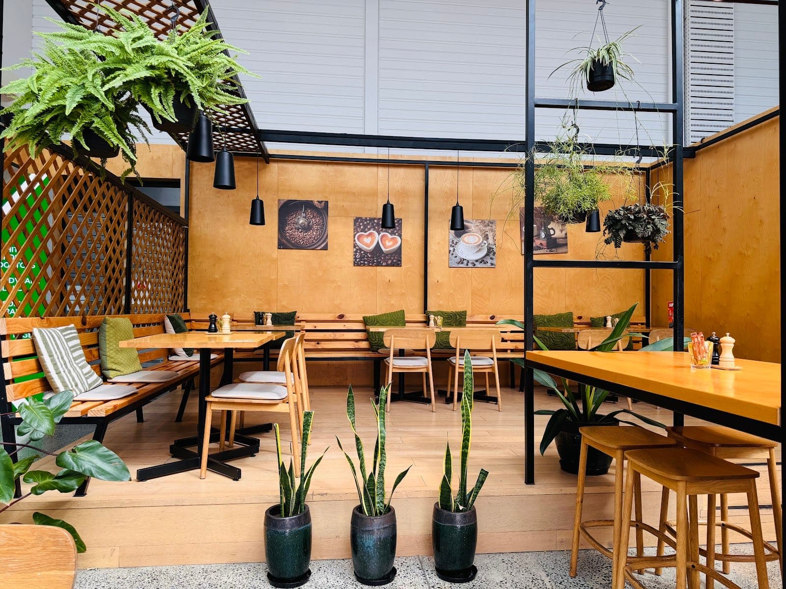Beans n Bites Cafe Northcote