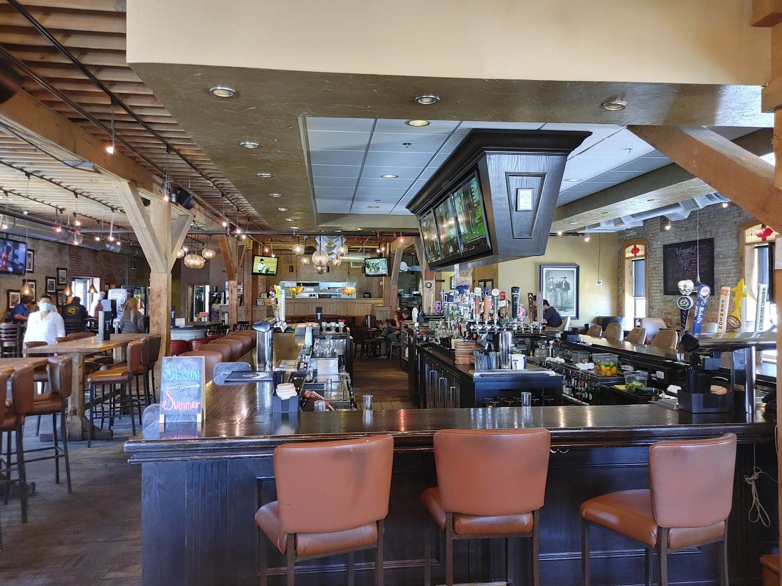 Murphy's Pub and Grill