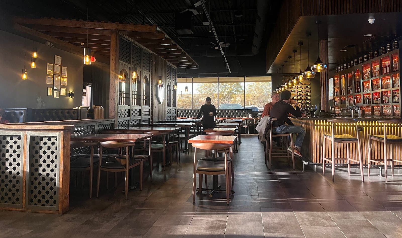 Nimto Restaraunt and Bar