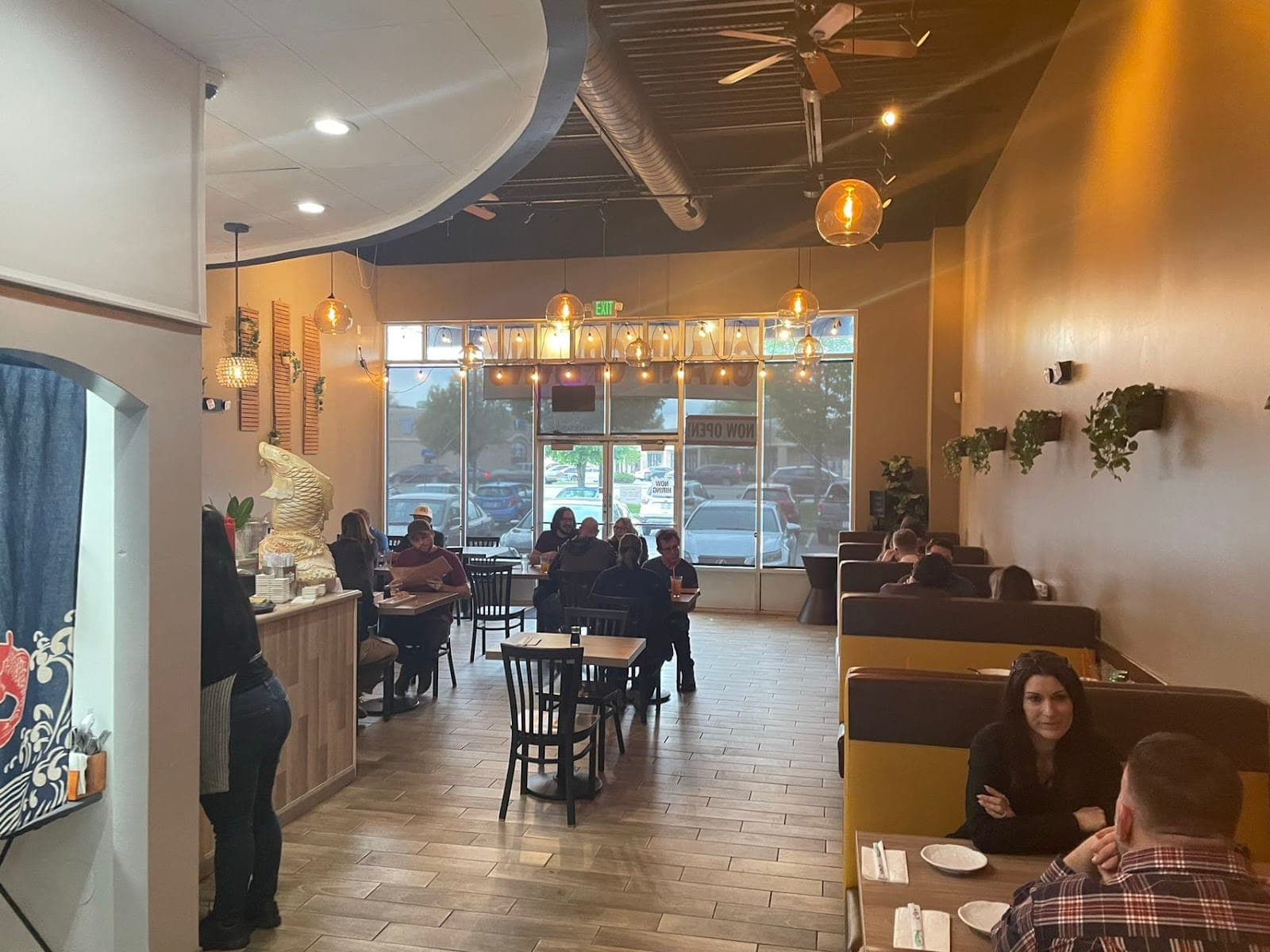 Nami Lily Sushi & Ramen