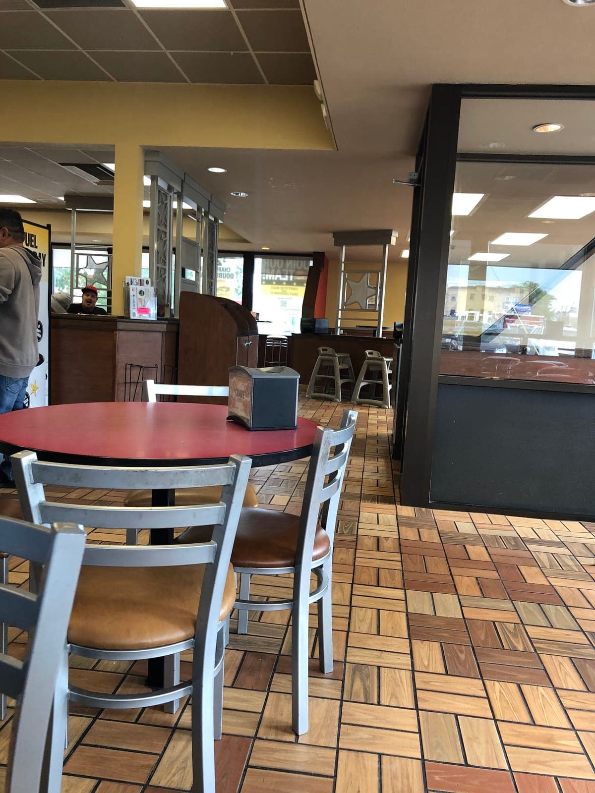 Carl's Jr.