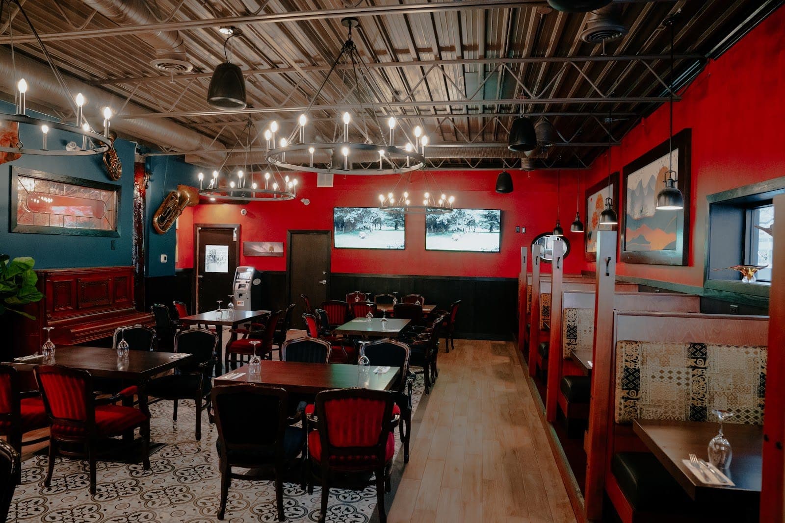 Zervos Tavern & BBQ